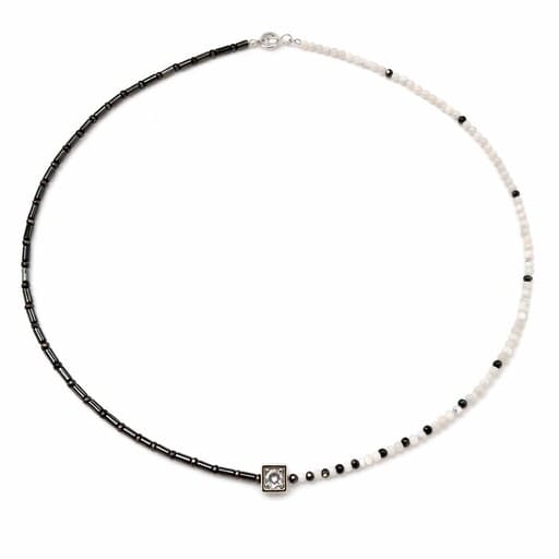 Colier bicolor cu charm patrat