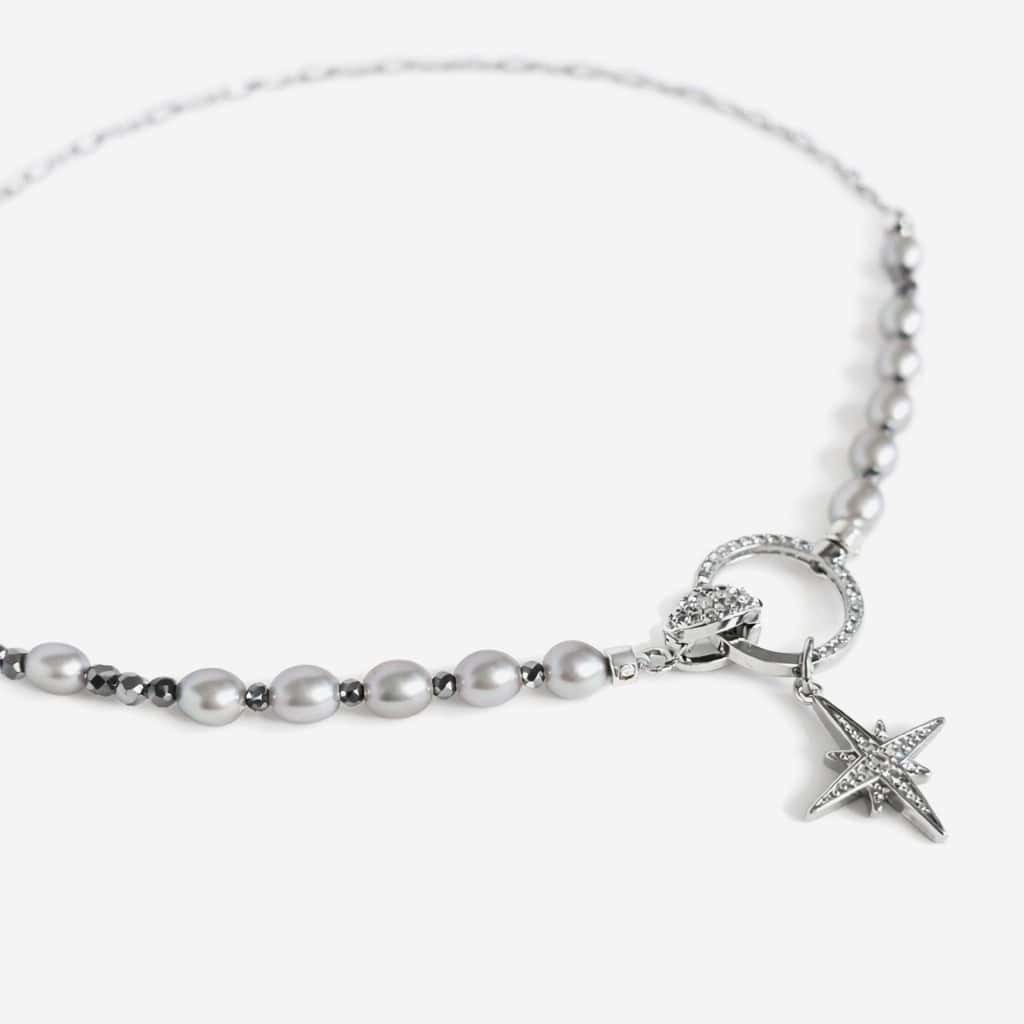 Colier cu perle argintii si charm stea