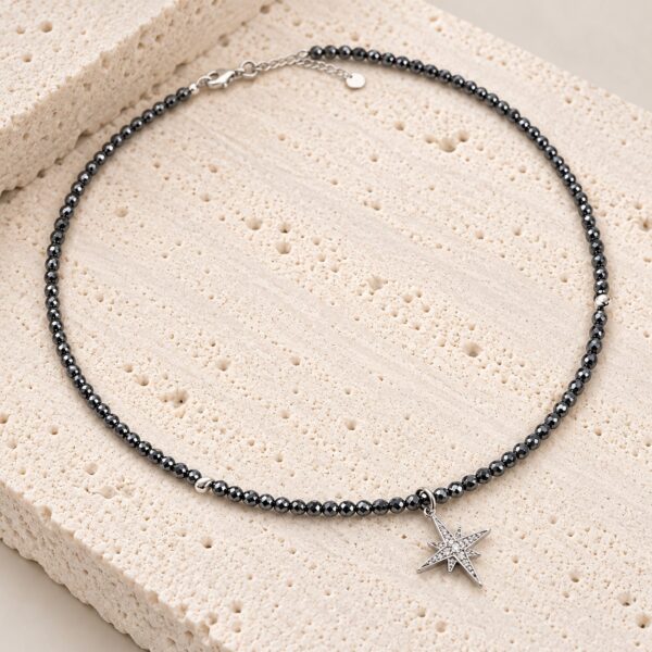 Colier din Hematite cu charm stea