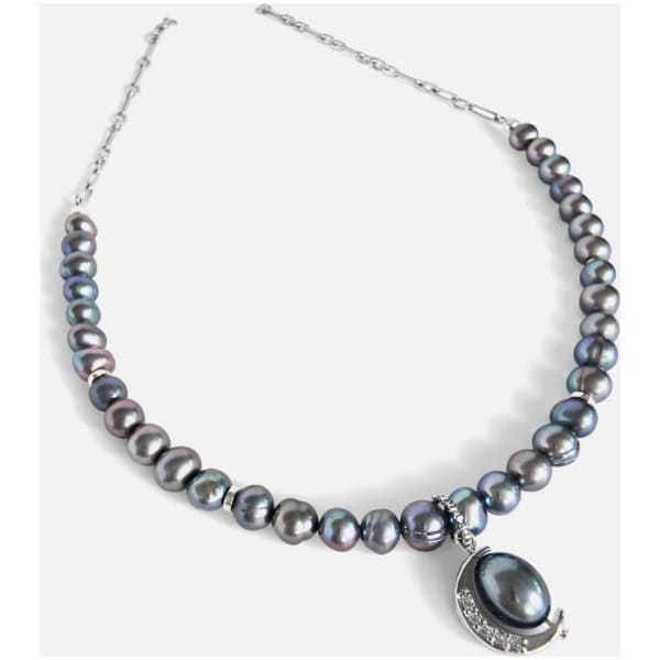Colier cu perle Peacock si charm luna