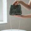 Geantă handmade gri din mărgele catifelate Geantă handmade gri din mărgele catifelate